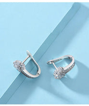 Lade das Bild in den Galerie-Viewer, Elegante 925 Sterling Silber Ohrringe mit Zirkon-Kristall – Charmanter Blumenschmuck für Frauen